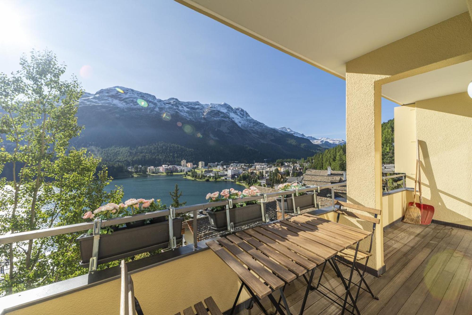 Chesa Bellavista - St. Moritz Apartment ภายนอก รูปภาพ